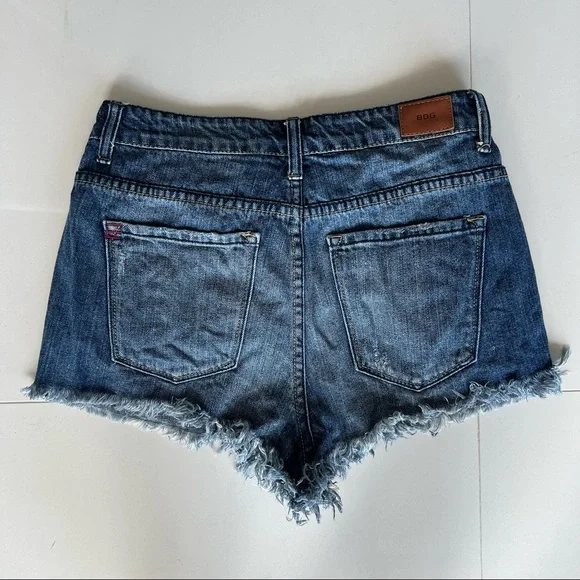 Urban Outfitters BDG Jean Shorts - Picture 2 of 2